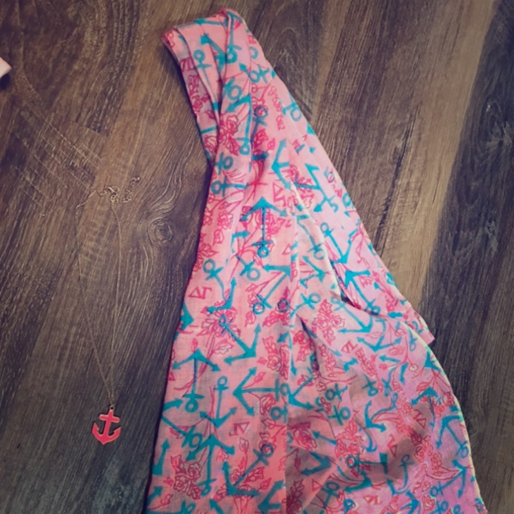Lilly Pulitzer delta gamma scarf